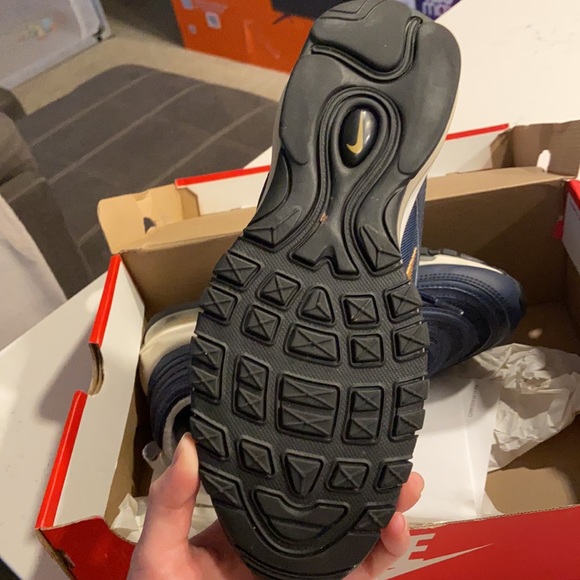Nike Air Max 97s - Picture 2 of 4